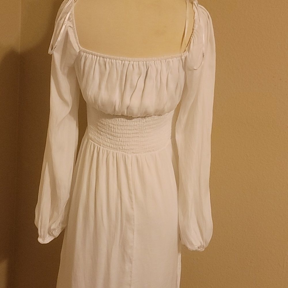 Lulús maxi dress size small. - Picture 5 of 12